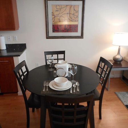 Weichert Suites At Wisconsin Place 切维蔡斯 外观 照片